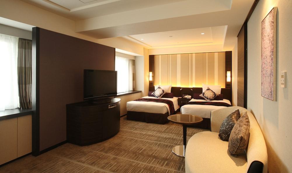 Ana Crowne Plaza Fukuoka By Ihg Hotel Exterior photo
