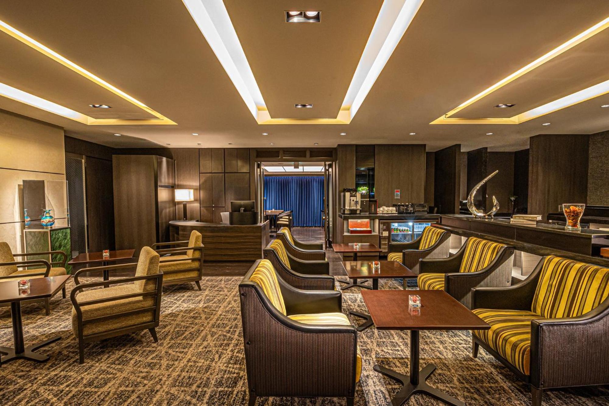 Ana Crowne Plaza Fukuoka By Ihg Hotel Exterior photo