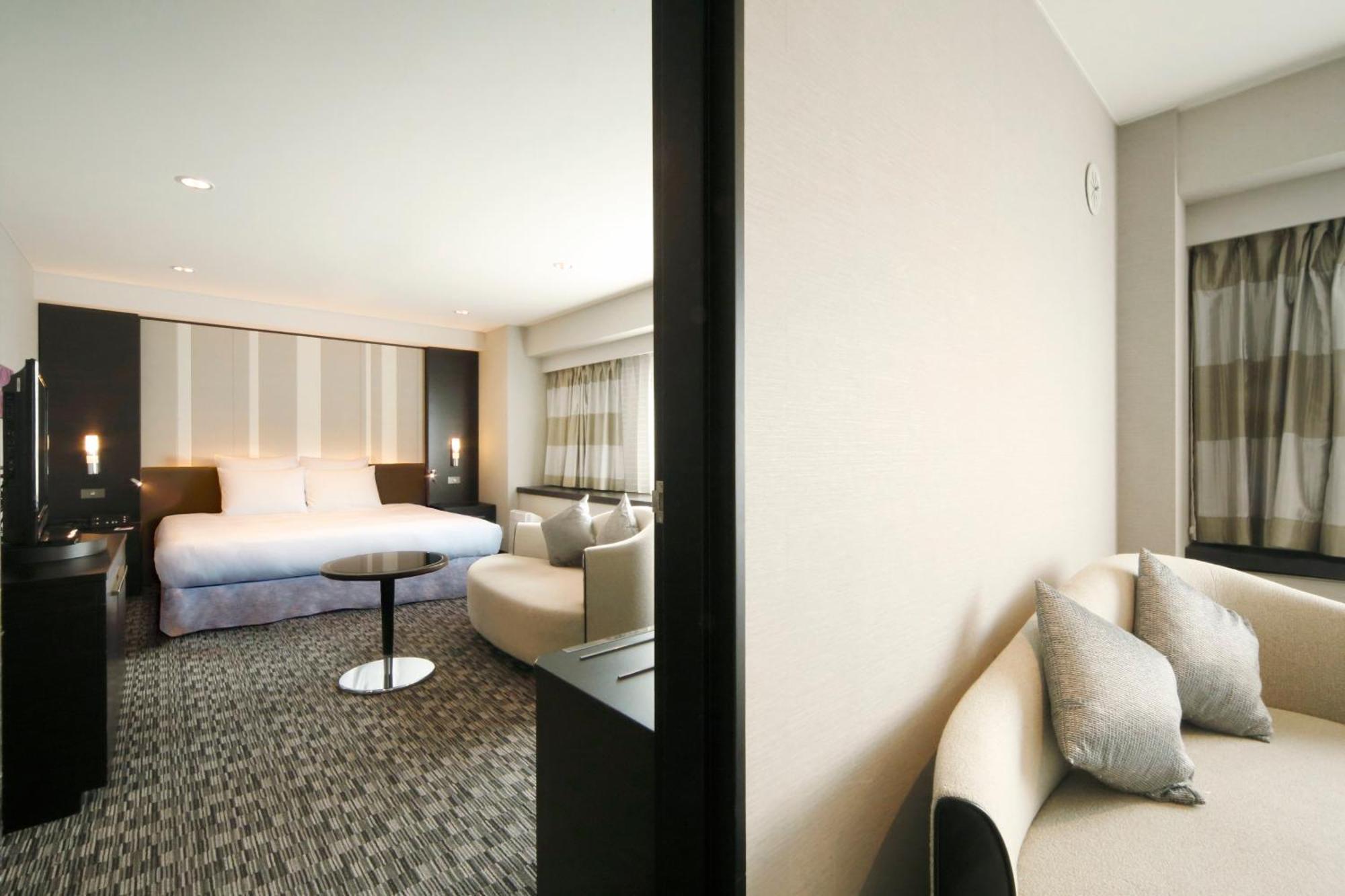 Ana Crowne Plaza Fukuoka By Ihg Hotel Exterior photo