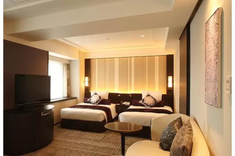 Ana Crowne Plaza Fukuoka By Ihg Hotel Exterior photo